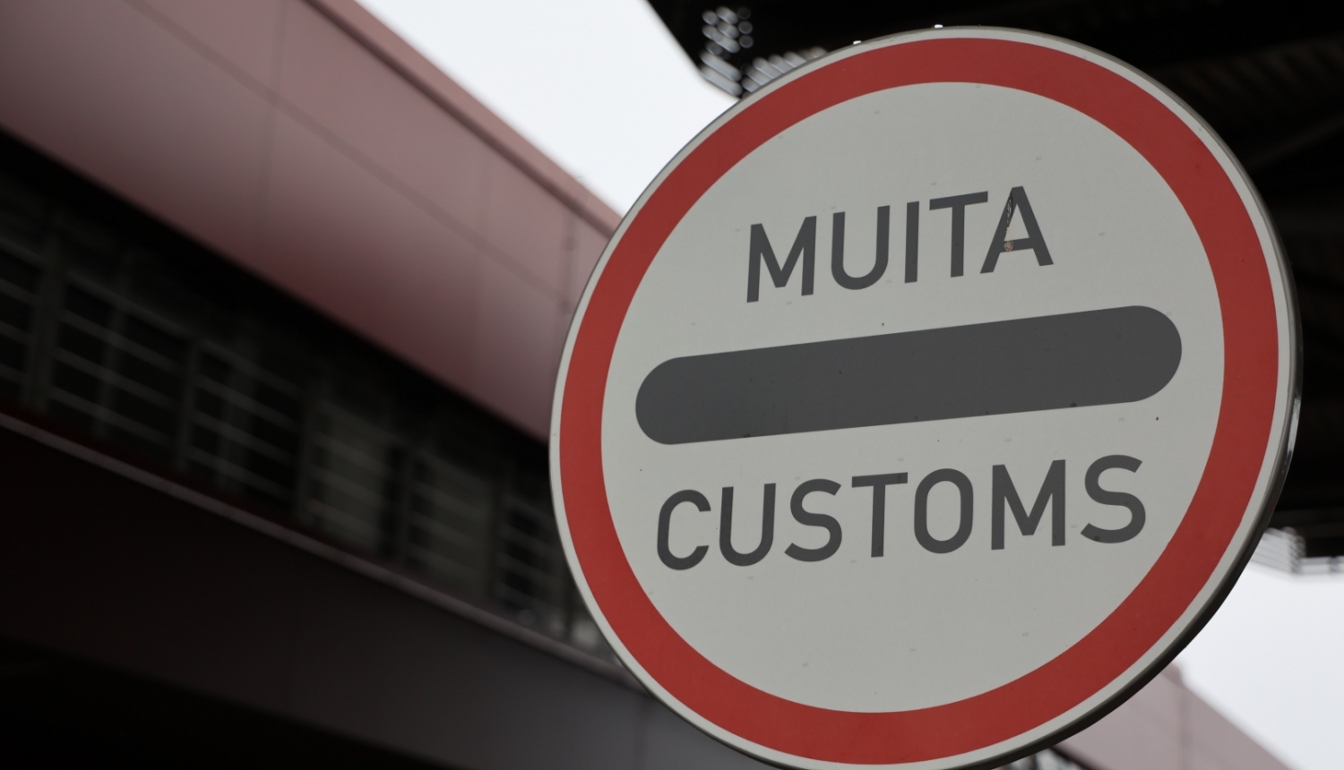 Brīdinājuma zīme ""Muita/Customs"