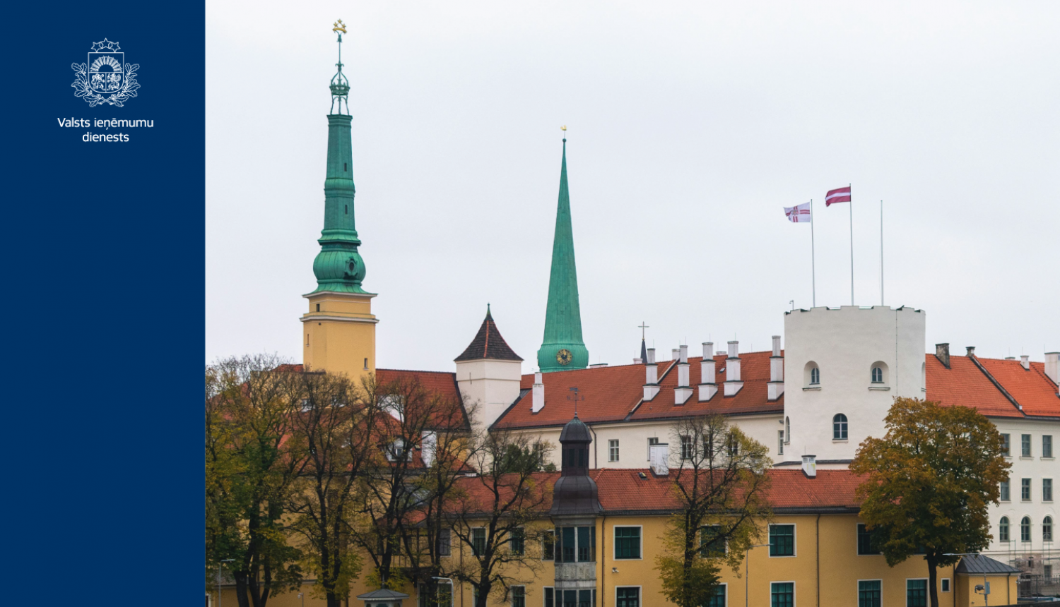 Foto ar prezidenta pili no Daugavas puses